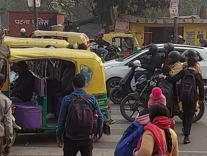ट्रैफिक व्यवस्था 