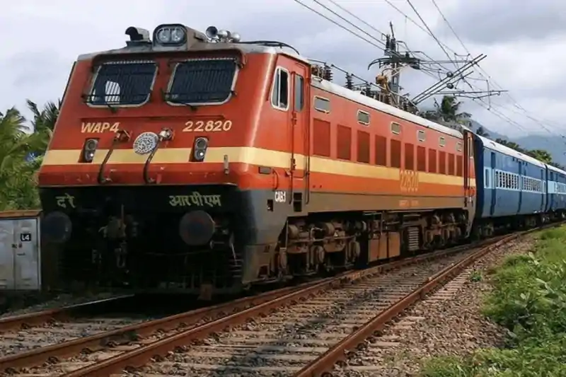 रांची-डालटनगंज रेलखंड पर पहली बार शटल ट्रेन का प्रस्ताव, यात्रियों को बड़ी राहत रांची-डालटनगंज रेलखंड पर पहली बार शटल ट्रेन का प्रस्ताव, यात्रियों को बड़ी राहत