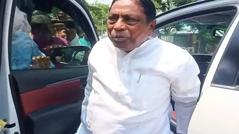 टेंडर घोटाला केस में पूर्व मंत्री आलमगीर आलम को मिली राहत, रिलीज ऑर्डर जारी टेंडर घोटाला केस में पूर्व मंत्री आलमगीर आलम को मिली राहत, रिलीज ऑर्डर जारी