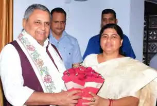 JDU की लेसी सिंह, विजय चौधरी आगे, बांकीपुर से नितिन नवीन, तारापुर से सम्राट चौधरी को बढ़त