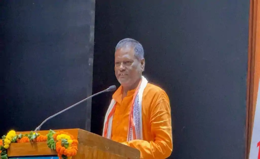 टिकट बंटवारे से नाराज JDU सांसद अजय मंडल ने दिया इस्तीफा, नीतीश कुमार को सौंपी चिट्ठी