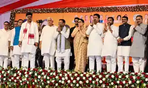 अमेठी में अभय सिंह, राकेश प्रताप सिंह और विनोद चतुर्वेदी BJP में शामिल