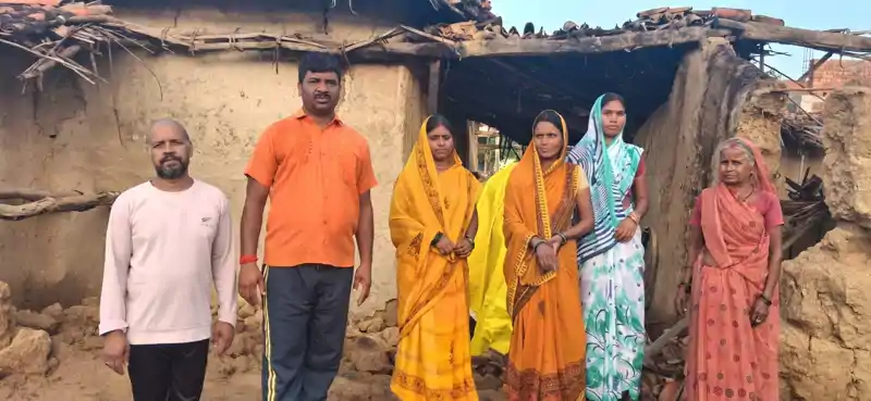 आखिर कब मिलेगा गरीब परिवार को सुरक्षित आवास ?