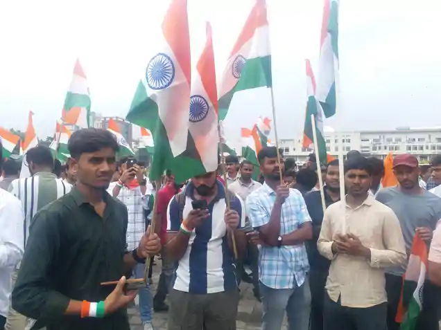 तिरंगा यात्रा में छात्रों ने भरी हुंकार, 22वें दिन भी जारी JPSC-JSSC आंदोलन-Students raised slogans in the Tiranga Yatra, JPSC-JSSC agitation continues on the 22nd day