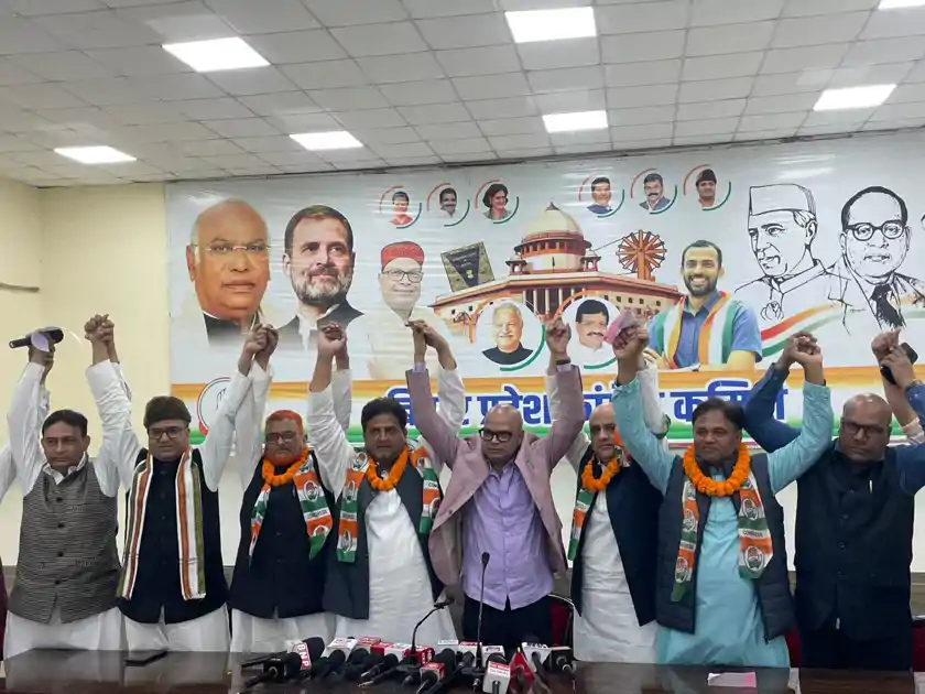 प्रदेश कांग्रेस अध्यक्ष राजेश राम की मौजूदगी में सैकड़ों लोगों ने थामा कांग्रेस का दामन