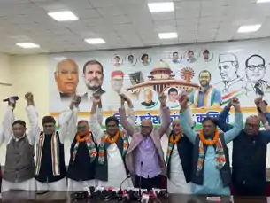 प्रदेश कांग्रेस अध्यक्ष राजेश राम की मौजूदगी में सैकड़ों लोगों ने थामा कांग्रेस का दामन