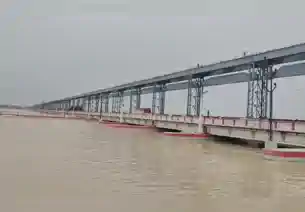 कोसी नदी के जल स्तर में लगातार हो रही वृद्धि, तटबंध के अंदर बसे लोगों  की बढ़ी परेशानी