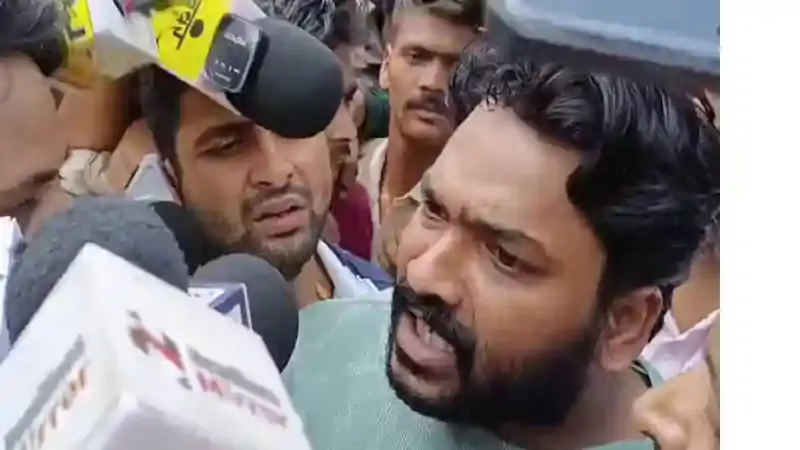 'फैजल खान शिक्षक नहीं, मेरे भाई का हत्यारा है' जेल से बाहर आते ही रौशन सर ने खान सर को दी चेतावनी, अब आर-पार की लड़ाई होगी