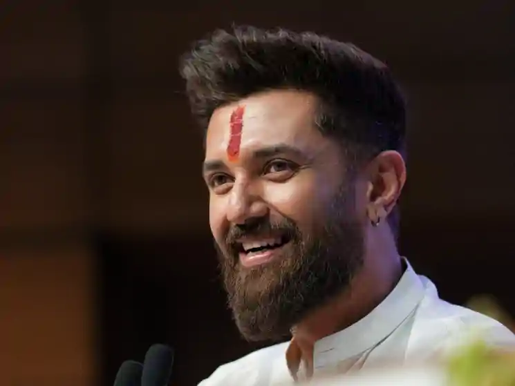 चिराग पासवान ने पहली लिस्ट में उतारे 14 उम्मीदवार, जानें किसको कहां से मिला टिकट