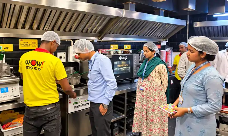 त्योहारों के मद्देनजर सरायढेला क्षेत्र में खाद्य सुरक्षा विभाग का सघन जांच अभियान, कई प्रतिष्ठानों को नोटिस त्योहारों के मद्देनजर सरायढेला क्षेत्र में खाद्य सुरक्षा विभाग का सघन जांच अभियान, कई प्रतिष्ठानों को नोटिस