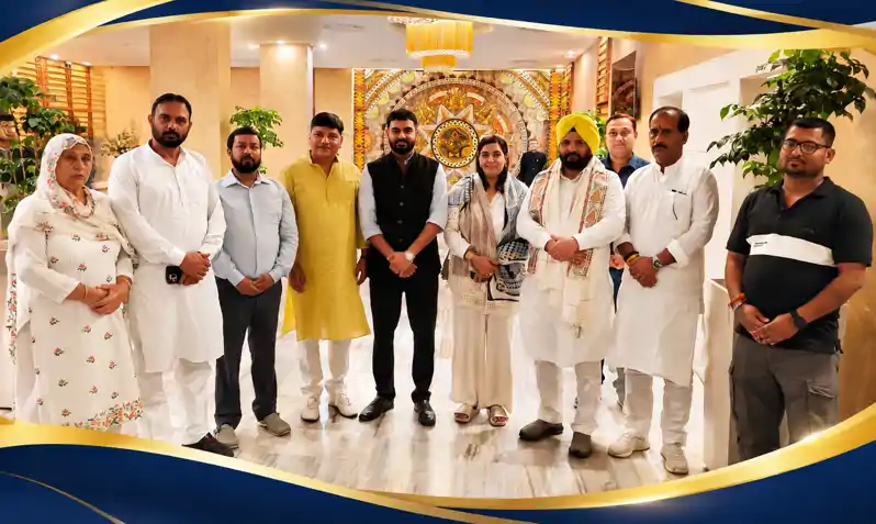 पटना पहुंचे पंजाब के कैबिनेट मंत्री, लोजपा नेता ने किया स्वागत पटना पहुंचे पंजाब के कैबिनेट मंत्री, लोजपा नेता ने किया स्वागत