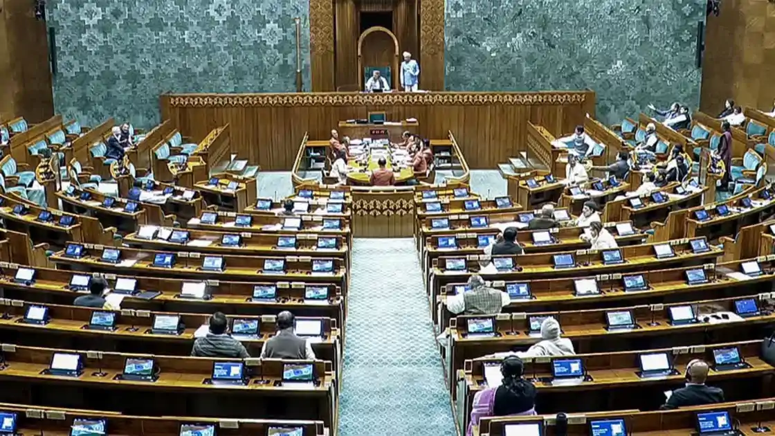 लोकसभा में महिला आरक्षण और परिसीमन विधेयक पेश, पीएम मोदी ने दलों से की सर्वसम्मति की अपील 