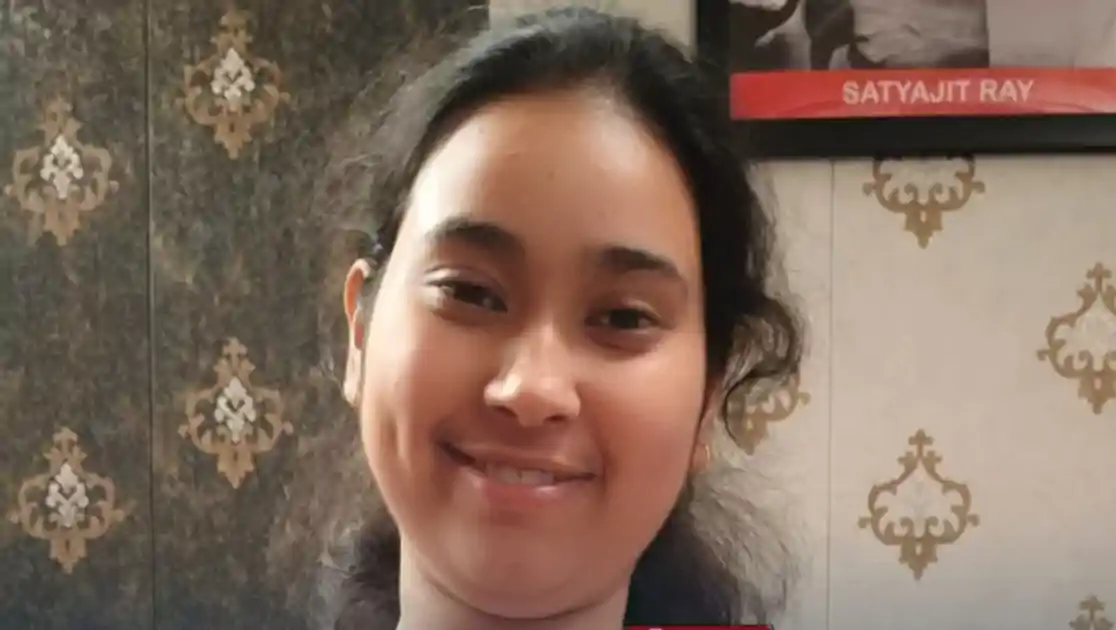 सारण की बेटी श्रेया ने किया कमाल, 494/500 अंक हासिल कर बनीं टॉपर