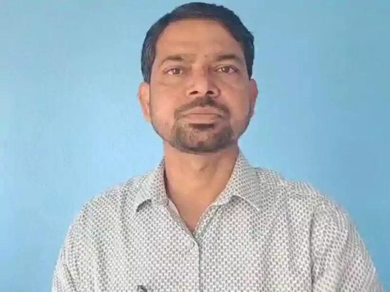 छात्र नेता दिलीप की मांग- सरकारी नौकरियों में धांधली-सेटिंग और पेपरलीक कराने वाले माफियाओं के घर बुलडोजर कब चलेगा Dilip