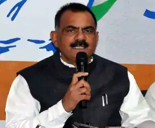 ED-पुलिस विवाद पर कांग्रेस का प्रहार, आलोक दूबे ने एजेंसी की भूमिका पर उठाये सवाल