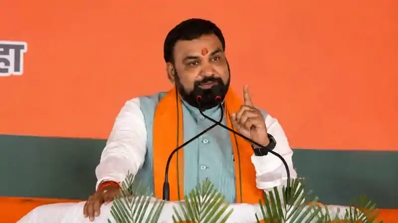 'पढ़ाना तो पड़ेगा..कोई बहाना नहीं चलेगा' CM सम्राट ने तोहफे के साथ शिक्षकों को चेता दिया 'पढ़ाना तो पड़ेगा..कोई बहाना नहीं चलेगा' CM सम्राट ने तोहफे के साथ शिक्षकों को चेता दिया