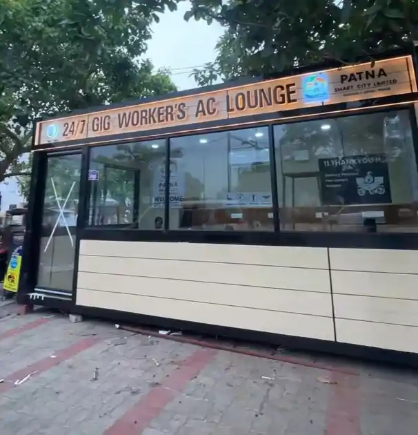 AC लाउंज में आराम फरमाएंगे डिलीवरी बॉय और आम लोग, मिलेगी ये सब सुविधाएं, पटना बना देश का तीसरा शहर 