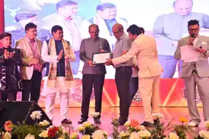 भोजपुरी सिनेमा में पीआर का परचम—रंजन सिन्हा को लगातार पाँचवीं बार ‘बेस्ट पीआरओ अवॉर्ड’