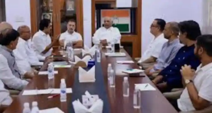 कांग्रेस की पहली लिस्ट जारी: 48 उम्मीदवारों के नाम घोषित, कुटुंबा से प्रदेश अध्यक्ष तो कदवा से शकील अहमद मैदान में