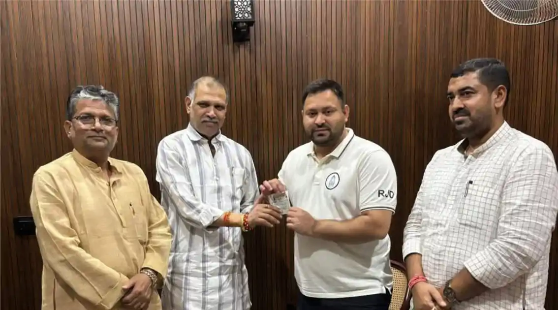 सूरजभान सिंह आरजेडी में हुए शामिल, मोकामा में दो बाहुबलियों के बीच टक्कर होगा दिलचस्प 