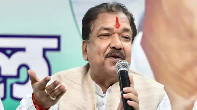 मुकेश सहनी पर दिलीप जायसवाल का हमला — कहा, ‘VIP प्रमुख की हालत थाली के बैंगन जैसी’ Deelip Jaiswal