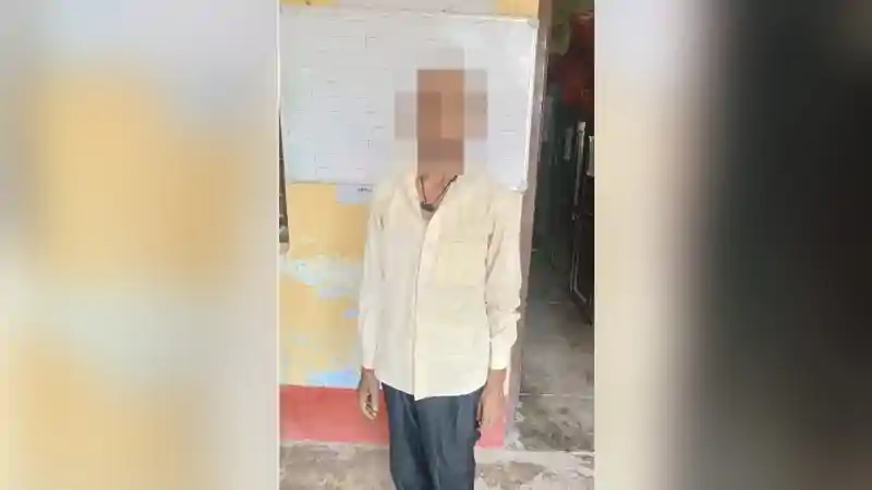 बैकुंठपुर में गांजा के साथ कारोबारी गिरफ्तार बैकुंठपुर में गांजा के साथ कारोबारी गिरफ्तार