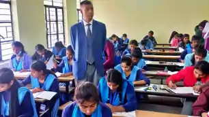 आज से बिहार बोर्ड मैट्रिक वार्षिक परीक्षा शुरू, 1699 सेंटर्स पर 15 लाख स्टूडेंट देंगे परीक्षा