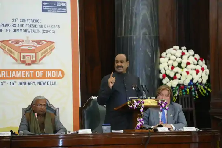 नई दिल्ली : CSPOC-28 का समापन, लोकतंत्र को जनोन्मुखी बनाने का साझा संकल्प, ब्रिटेन को सौंपी गई अगली मेज़बानी 