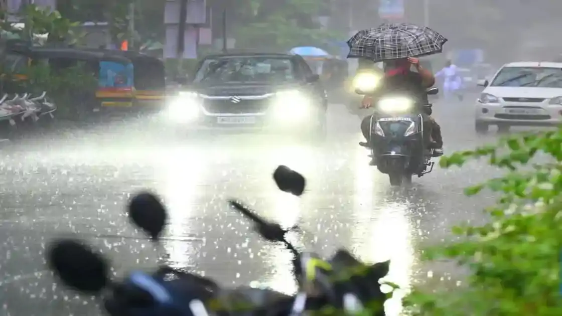  झारखंड में मानसून दिखायेगा रौद्र रूप, कई जिलों में भारी बारिश की चेतावनी