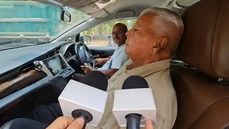 'सब कुछ नीतीश कुमार करवा रहे हैं' लालू यादव का बड़ा बयान, पहले कहा था-सब पागल हो गए.... 'सब कुछ नीतीश कुमार करवा रहे हैं' लालू यादव का बड़ा बयान, पहले कहा था-सब पागल हो गए....