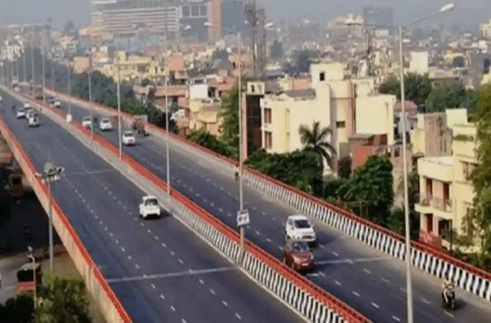दानापुर–बिहटा एलिवेटेड रोड पर तेजी लाने का निर्देश, केंद्रीय मंत्री हर्ष मल्होत्रा ने तय की अगस्त 2027 की डेडलाइन