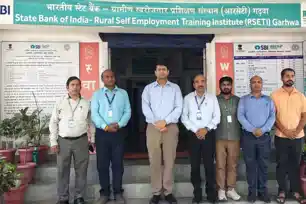 गढ़वा में ग्रामीण आजीविका को बढ़ावा, आरसेटी परिसर में खुलेगा 'पलाश मार्ट'
