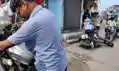 2 पियक्कड़ पुलिसकर्मियों पर गिरी गाज, SP ने किया निलंबित