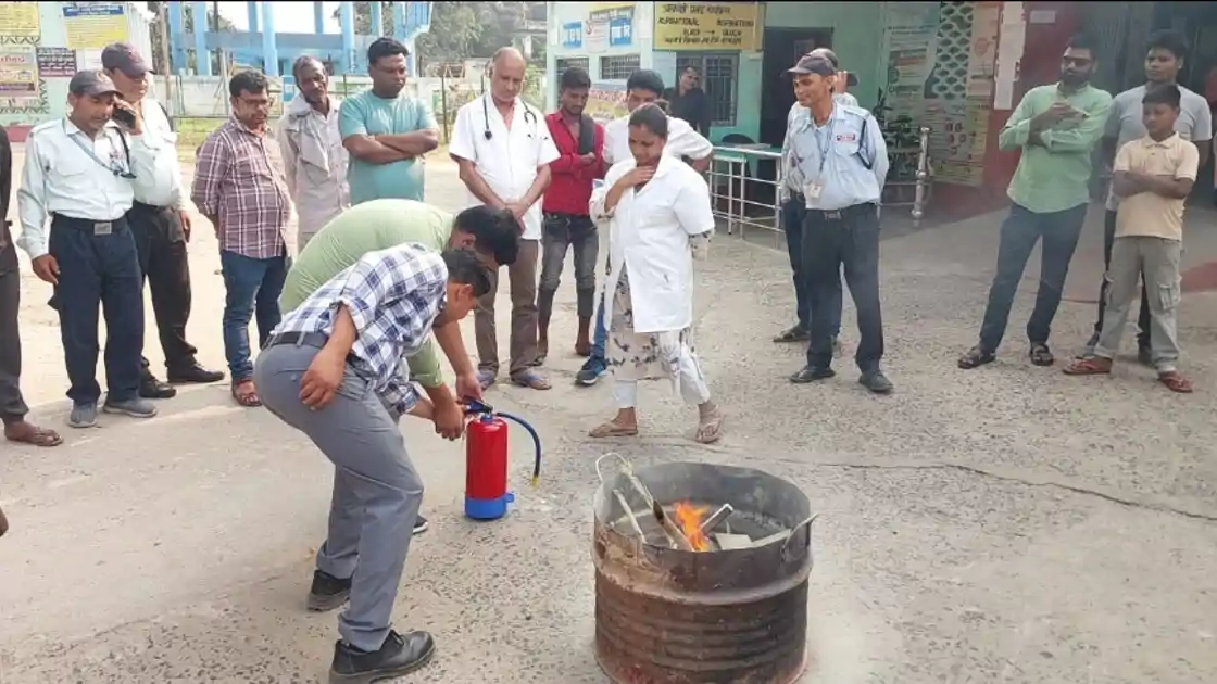 भागलपुर : पीरपैंती रेफरल अस्पताल में अग्नि सुरक्षा पर विशेष प्रशिक्षण, अदाणी पावर की पहल से बढ़ी जागरूकता