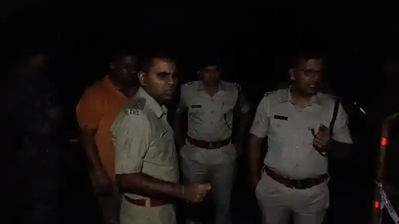 धनबाद में ताबड़तोड़ फायरिंग, पुलिस की जवाबी कार्रवाई में दो अपराधी घायल