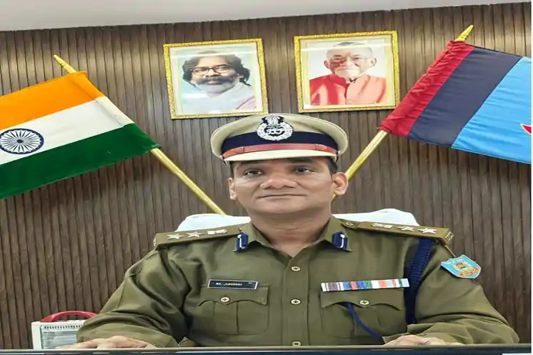 क्रिसमस से पहले सिमडेगा में सुरक्षा व्यवस्था चाक-चौबंद, चर्चों और बाजारों में बढ़ी पुलिस निगरानी