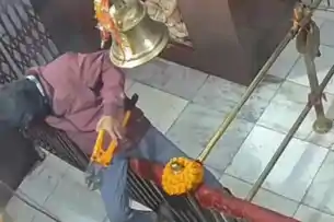 गोपालगंज में थावे भवानी का 51 लाख का मुकुट चोरी, रस्सी-सीढ़ी से गर्भगृह में घुसे, पुलिस जांच में जुटी