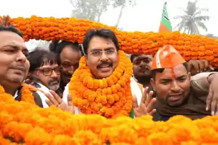 पटना में संजय सरावगी का भव्य रोड शो: हाथी-घोड़ों से जोरदार स्वागत, कहा- सरकार तक पहुंचाऊंगा कार्यकर्ताओं की आवाज