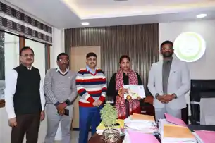 आईपीआरडी की सहायक प्रशाखा पदाधिकारी को विभाग ने किया सम्मानित