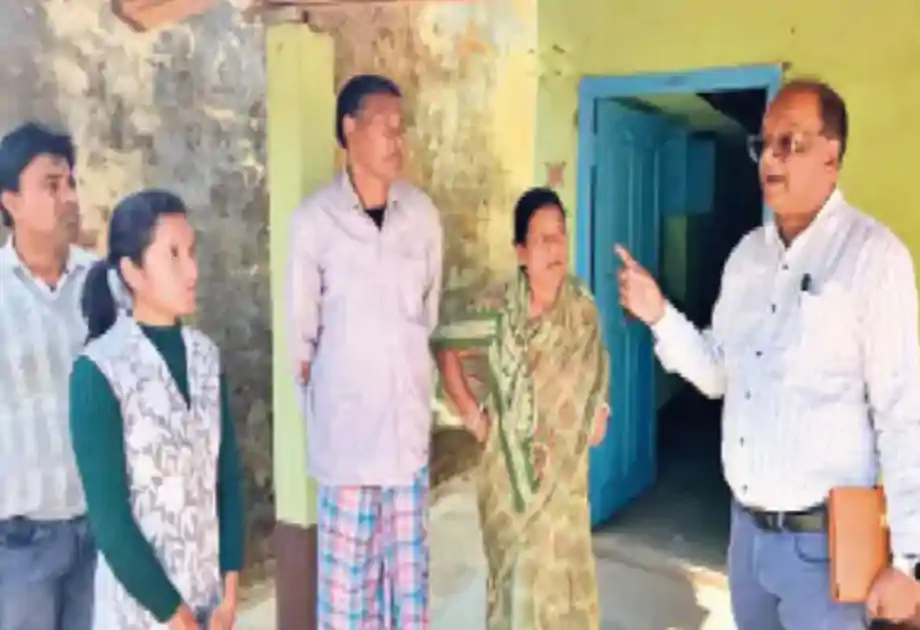 पति जिंदा, फिर भी 10 साल से विधवा पेंशन ले रहीं 6 महिलाएं, सोशल ऑडिट में खुलासा