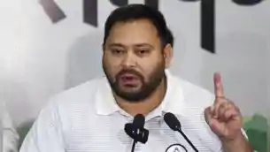 लालू यादव सौंपेंगे तेजस्वी को राजद की कमान? 25 जनवरी को होगा बड़ा फैसला!