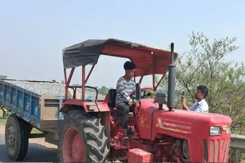 जामताड़ा में अवैध गिट्टी परिवहन पर प्रशासन की बड़ी कार्रवाई, ट्रैक्टर जब्त