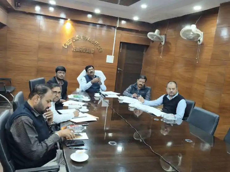 निर्वाचन अधिकारियों की समीक्षा बैठक संपन्न, मतदाता सूची की पैरेंटल मैपिंग में तेजी लाने का निर्देश