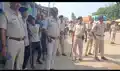 चाकूबाजी की घटना को लेकर ग्रामीणों का फूटा गुस्सा, आगजनी कर मुख्य सड़क को किया जाम, DM-SP...
