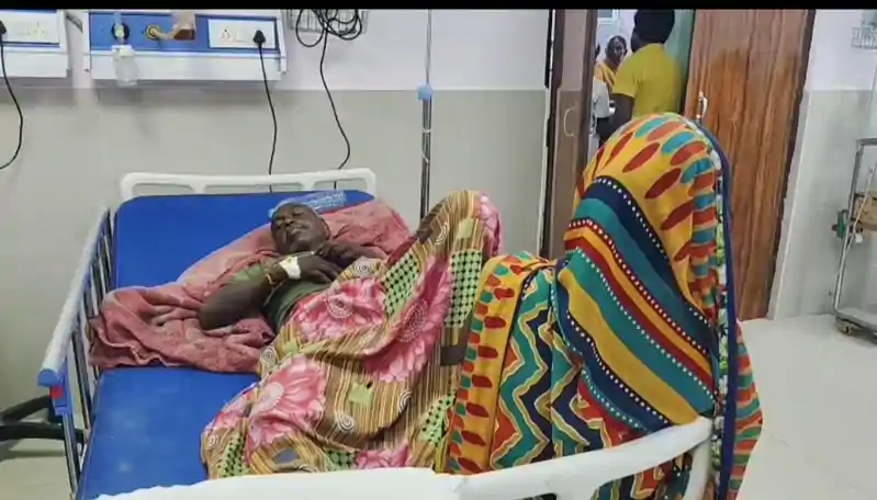 विश्वकर्मा पूजा के दौरान मारी गोली, गंभीर हालत में अस्पताल में भर्ती विश्वकर्मा पूजा के दौरान मारी गोली, गंभीर हालत में अस्पताल में भर्ती