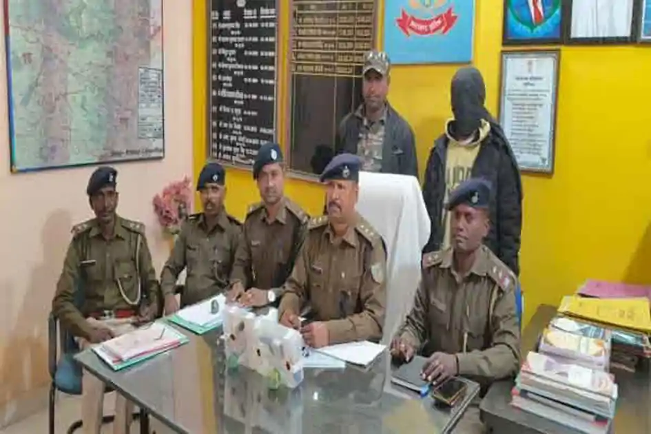 पुलिस के हत्थे चढ़ा TPC कमांडर दस्ते का सक्रिय सदस्य सलमान खान 