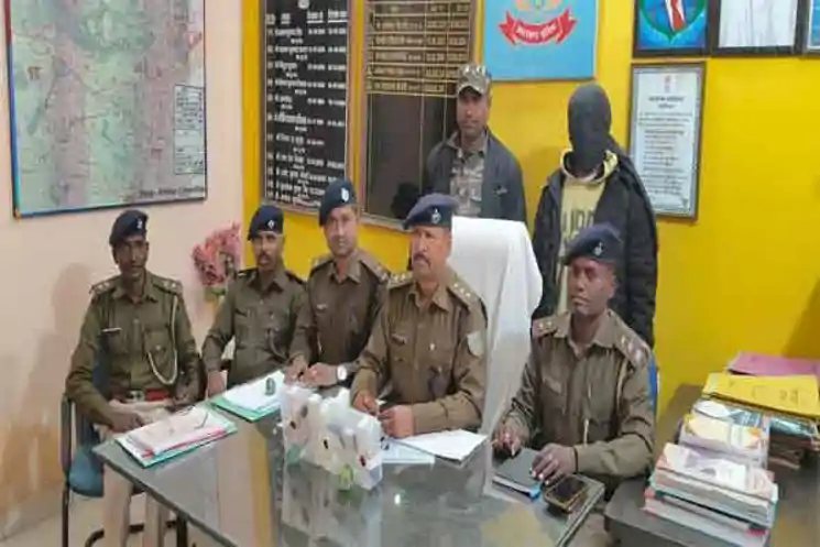 पुलिस के हत्थे चढ़ा TPC कमांडर दस्ते का सक्रिय सदस्य सलमान खान 