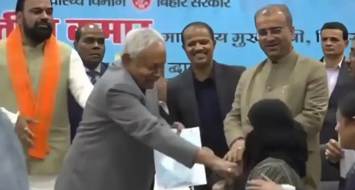 हिजाब विवाद: दोस्त का दावा—20 दिसंबर को नौकरी जॉइन करेंगी नुसरत, CM से नाराज़ नहीं, लेकिन जो हुआ वो गलत