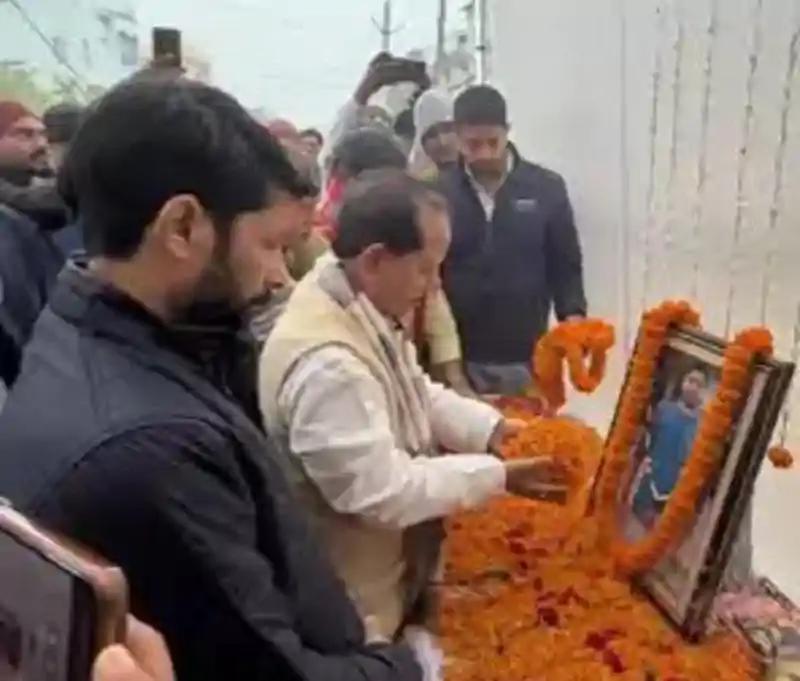 आशुतोष कुमार के भाई की मौत पर बोले विजय सिन्हा– 'दोषियों को पाताल से भी ढूँढ निकालेंगे, मिलेगा न्याय' Vijay Sinha
