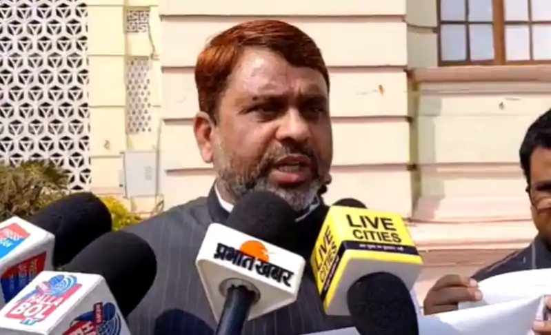 AIMIM 